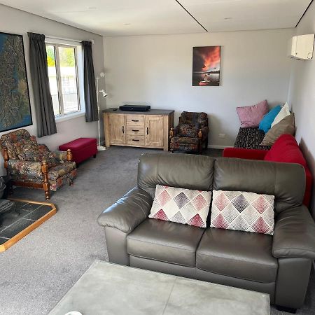 Fergus Hideaway Villa Te Anau Bagian luar foto